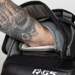 Warrior Ritual G5 Pro Senior Goalie Catcher 29 Warrior Ritual G5 Pro Senior Goalie Catcher -Hockey Gear Zone warrior catchers warrior ritual g5 pro senior goalie catcher 14051004842050