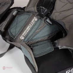 Warrior Ritual G5 Pro Senior Goalie Catcher 32 Warrior Ritual G5 Pro Senior Goalie Catcher -Hockey Gear Zone warrior catchers warrior ritual g5 pro senior goalie catcher 14051005333570