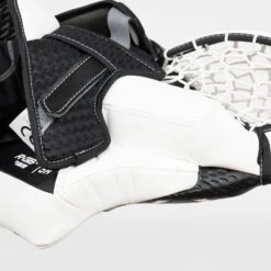 Warrior Ritual G6 E+ Senior Goalie Catcher -Hockey Gear Zone warrior catchers warrior ritual g6 e senior goalie catcher 29106390335554